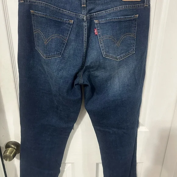 Levi’s Denizen mid rise boyfriend jeans - Picture 2 of 2